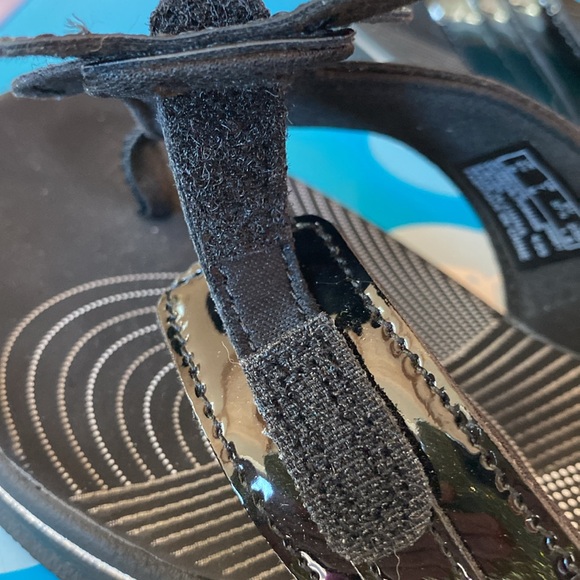 Clarks Cloudsteppers Sandals - Picture 5 of 5